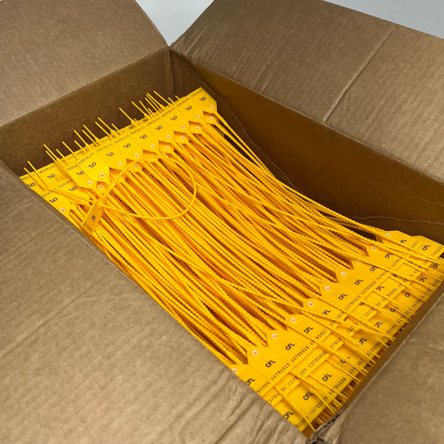 ZA@ CHEROKEE FREIGHT LINES  (1000 PACK) Heavy Duty Zip Ties 17.5" Yellow