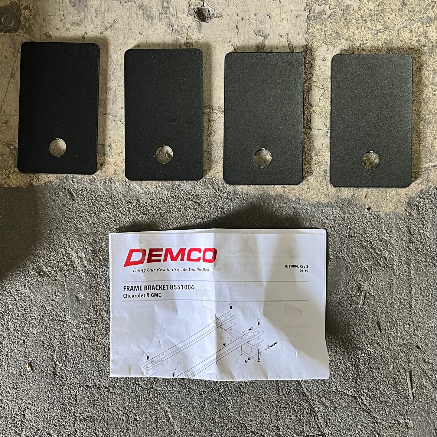 DEMCO Fifth Wheel Trailer Hitch Mount Kit USA Made For GMX/Chevy/F Black 8551004