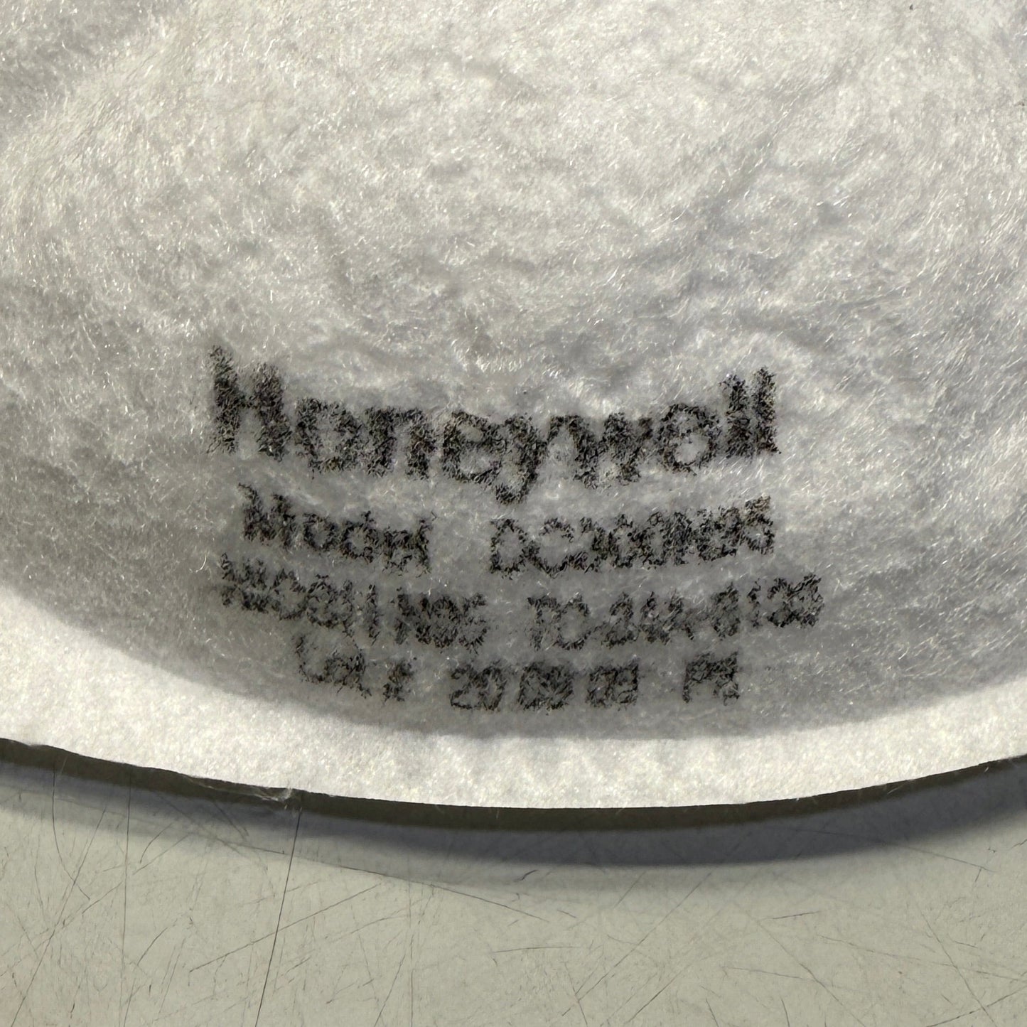ZA@ HONEYWELL (2 BOXES, 40 Total Masks) N95 Respirator Mask NIOSH Appr. USA White DC300N95