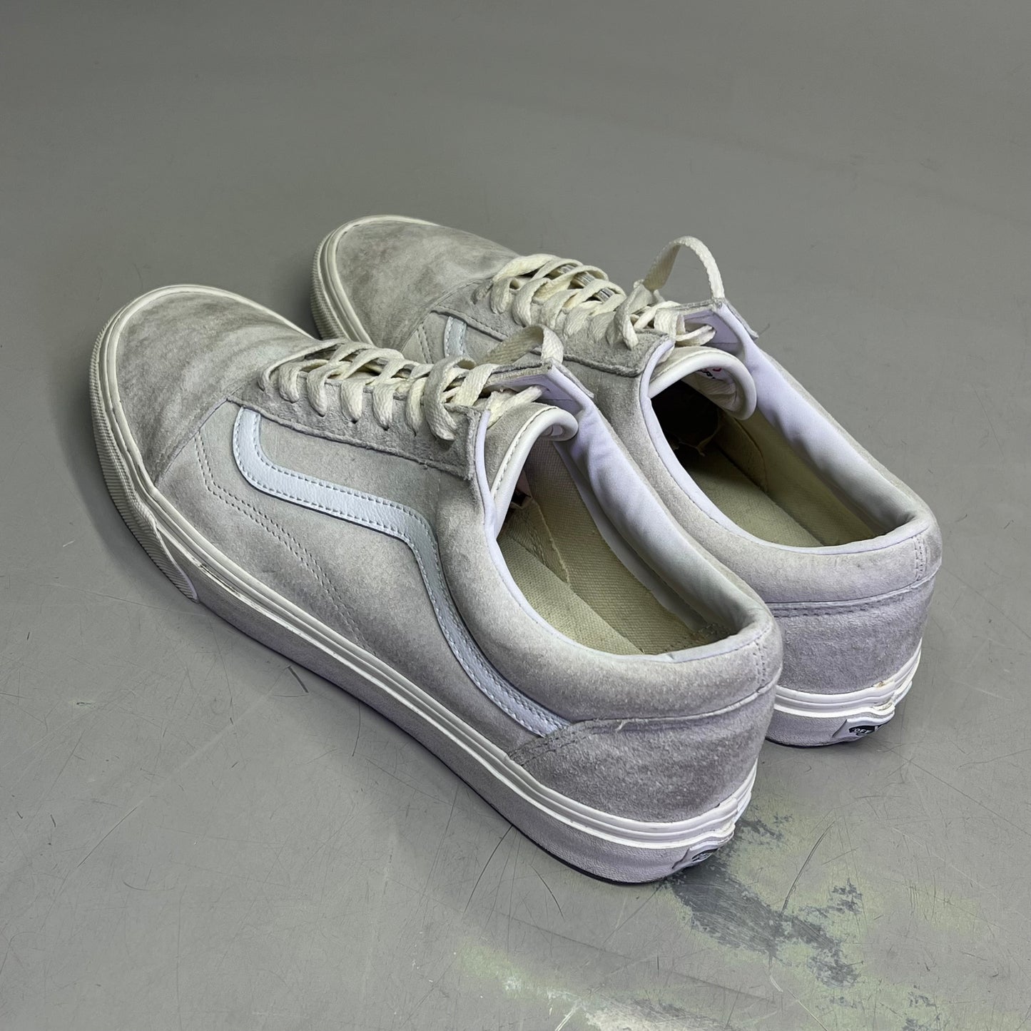 VANS Old Skool Lowpro Suede Sneakers  Men's Sz 11 Off White (Pre-Owned)