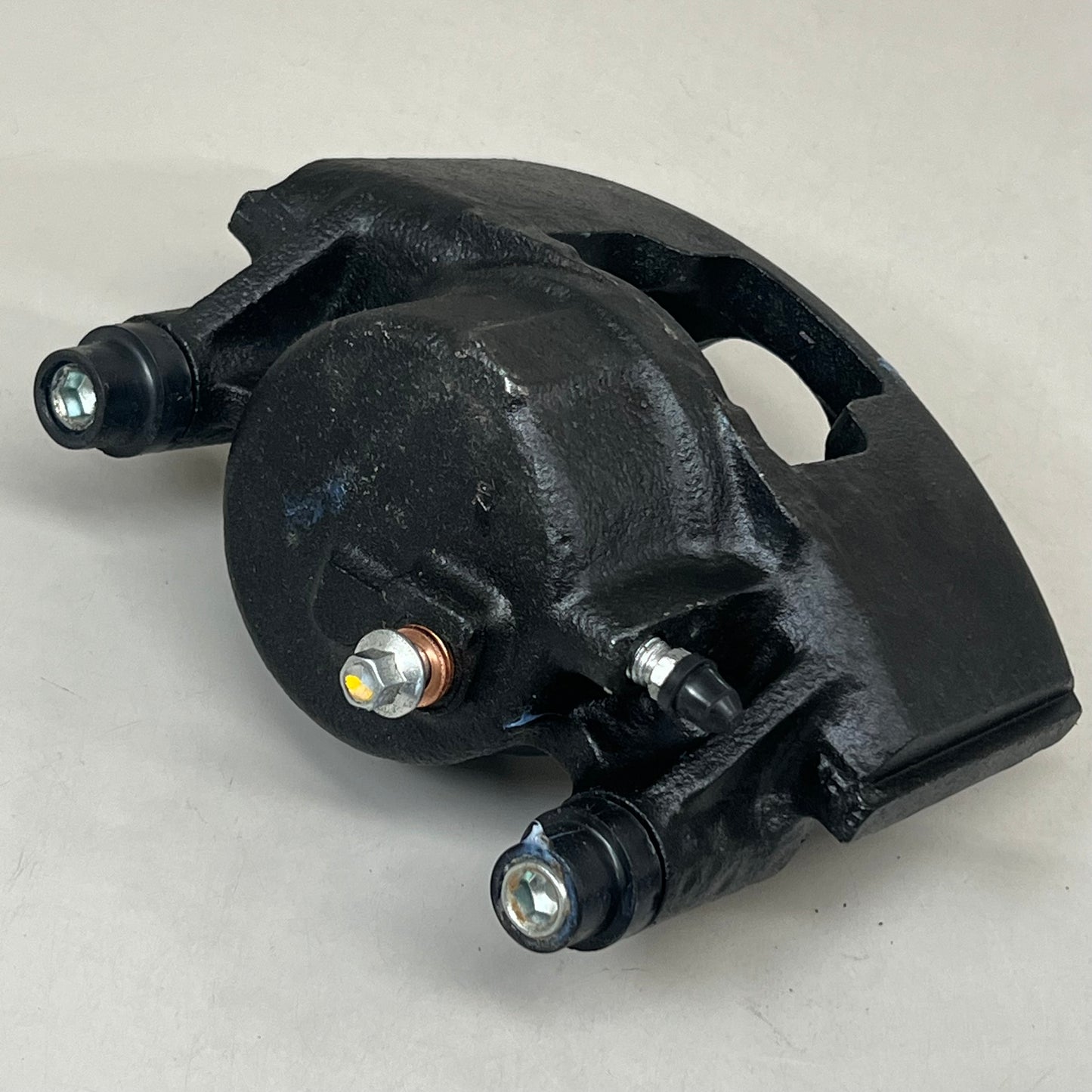 ADAPTIVE ONE Semi Loaded Coated Brake Caliper