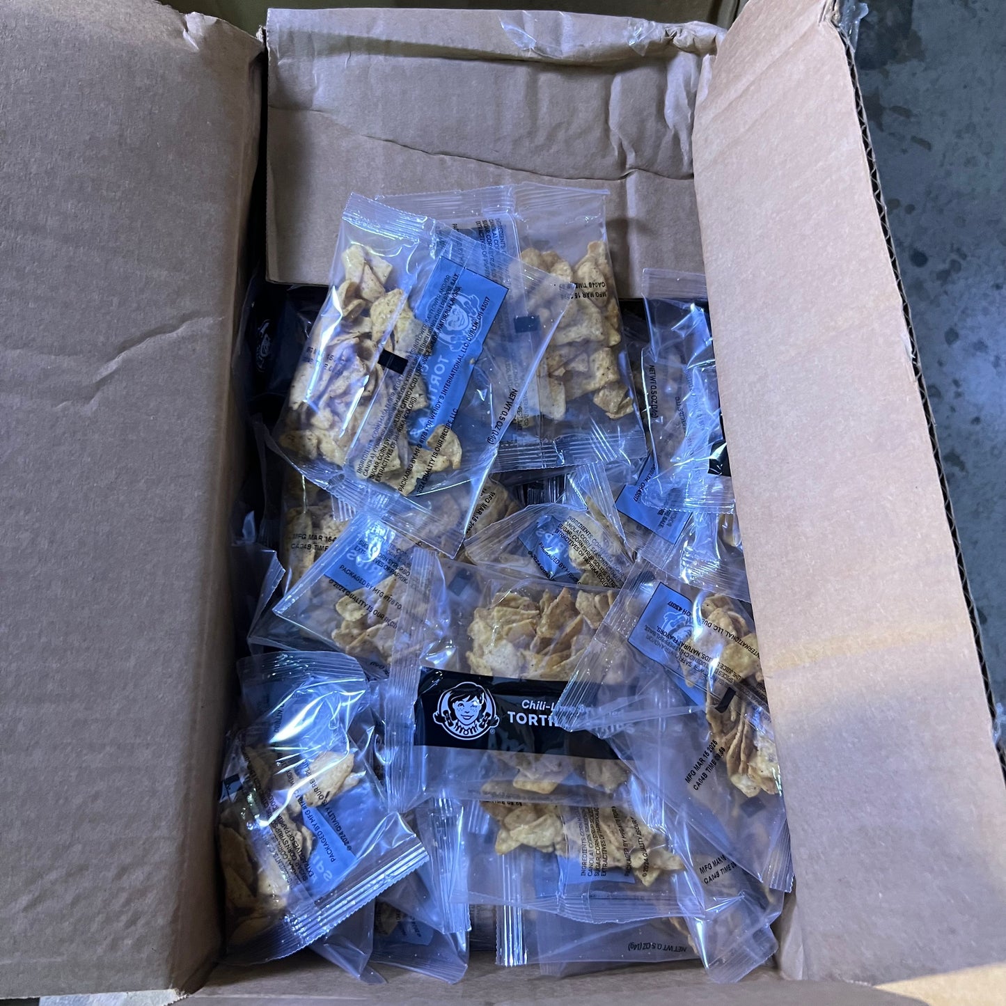 ZA@ Pallet of MIXED, Sampling Bottles, Food, Soap Dispenser, Etc... (AS-IS)