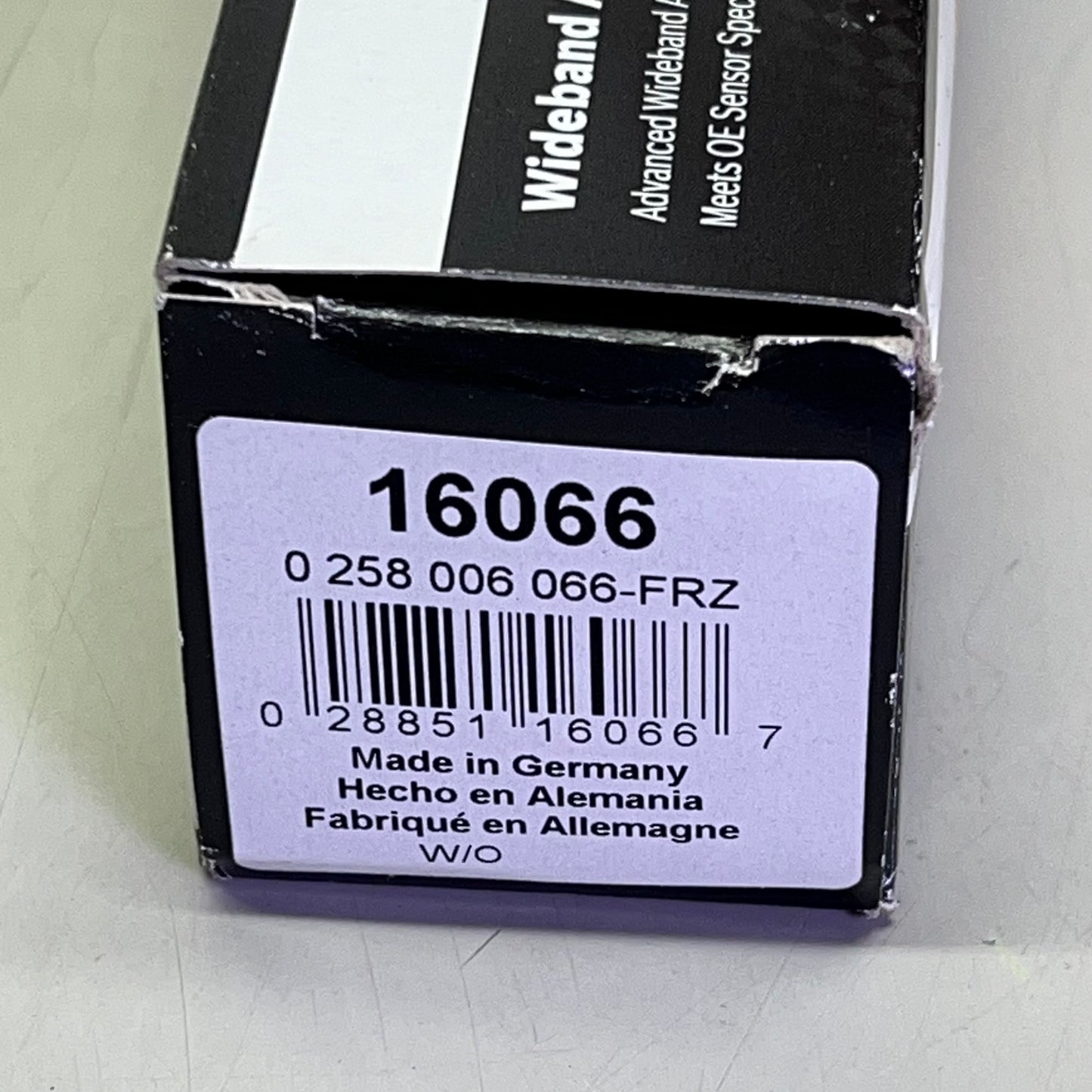 BOSCH Oxygen Sensor Thread Mounting Type Male Connect For Saturn Vehicles 16066