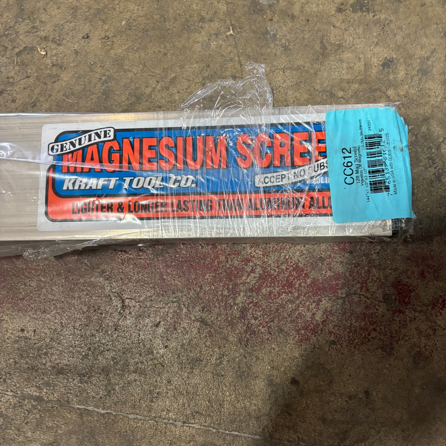 KRAFT TOOL CO. Magnesium Screed 144”x1 1/2”x3 1/2”, Aluminum CC612