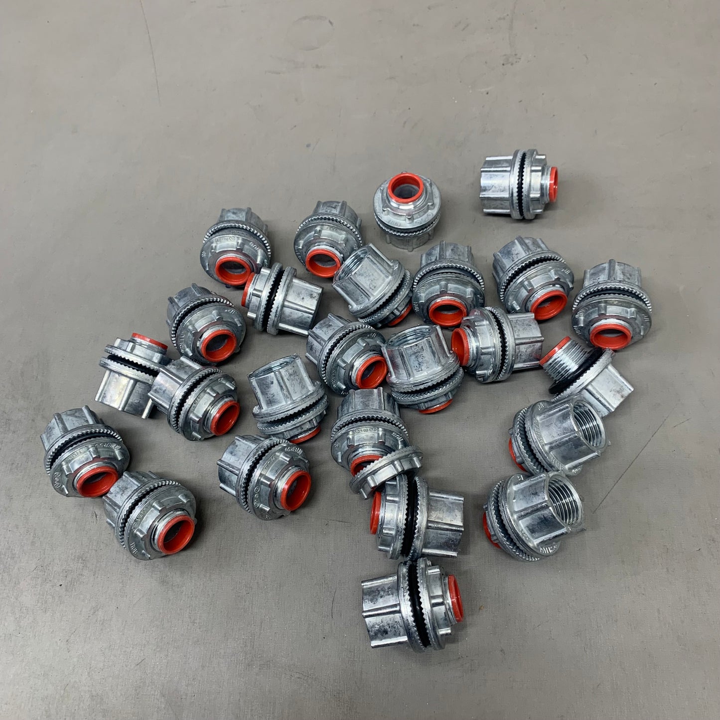 MYERS (25 PACK) Zinc Conduit Hub Scru-tite Tapered Female Threaded 1/2" ST-1