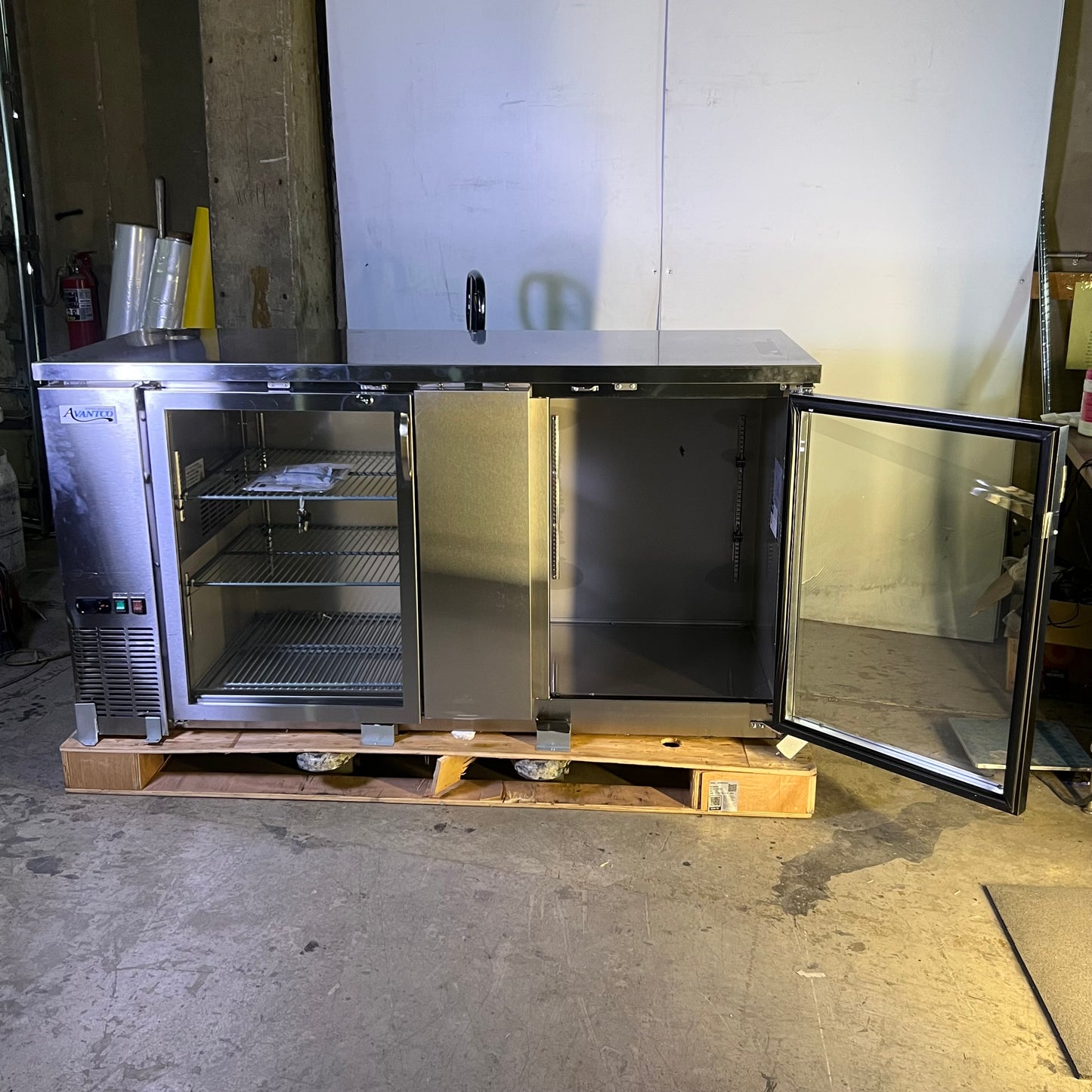 AVANTCO 69" Stainless Steel Counter Height Glass Door Back Bar Refrigerator with LED Lighting 178UBB3GHCS (New Other, Minor Damage Cosmetic)