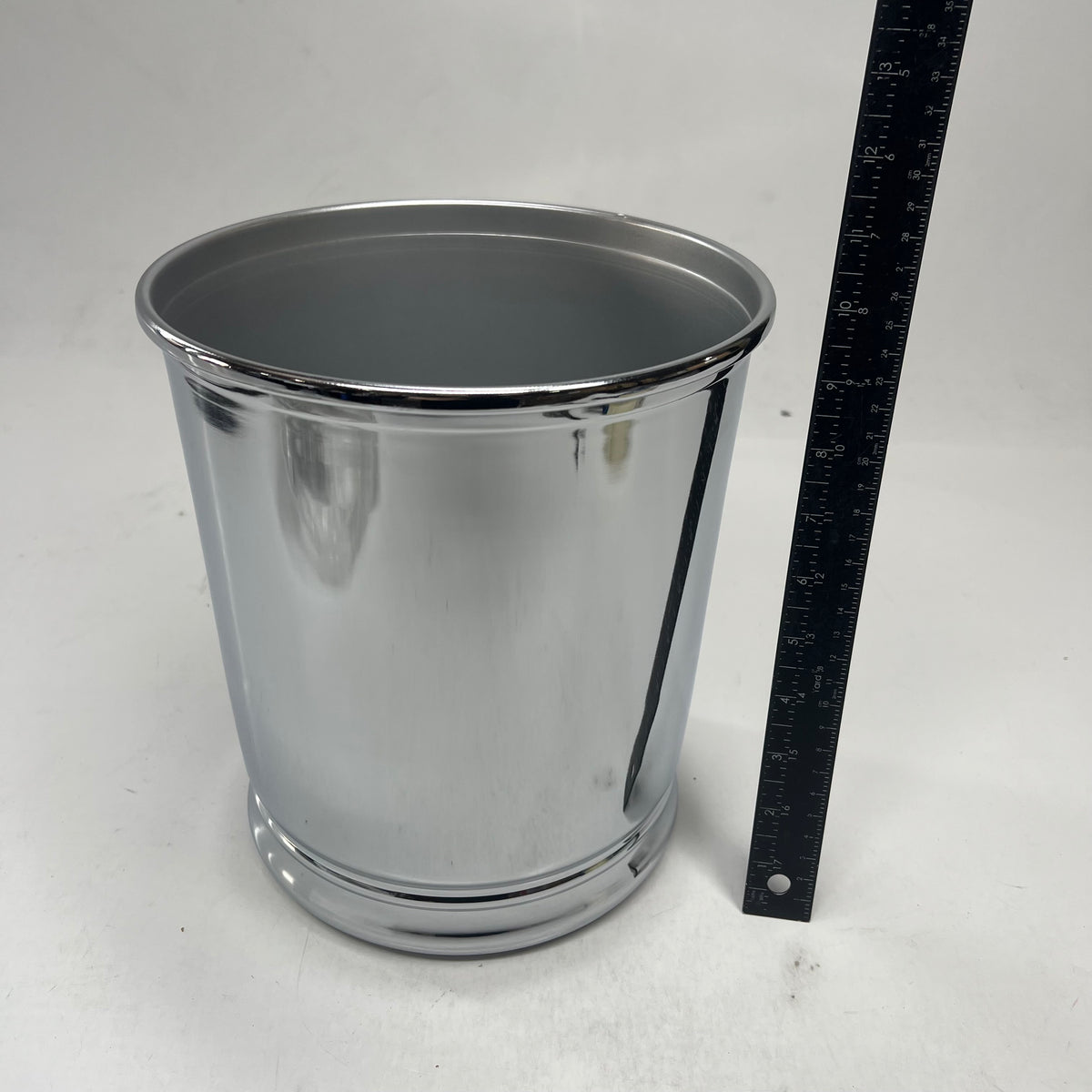 M DESIGN Restroom Waste Can W/ Padded Bottom 9"Dia x10"H Chrome RTA280