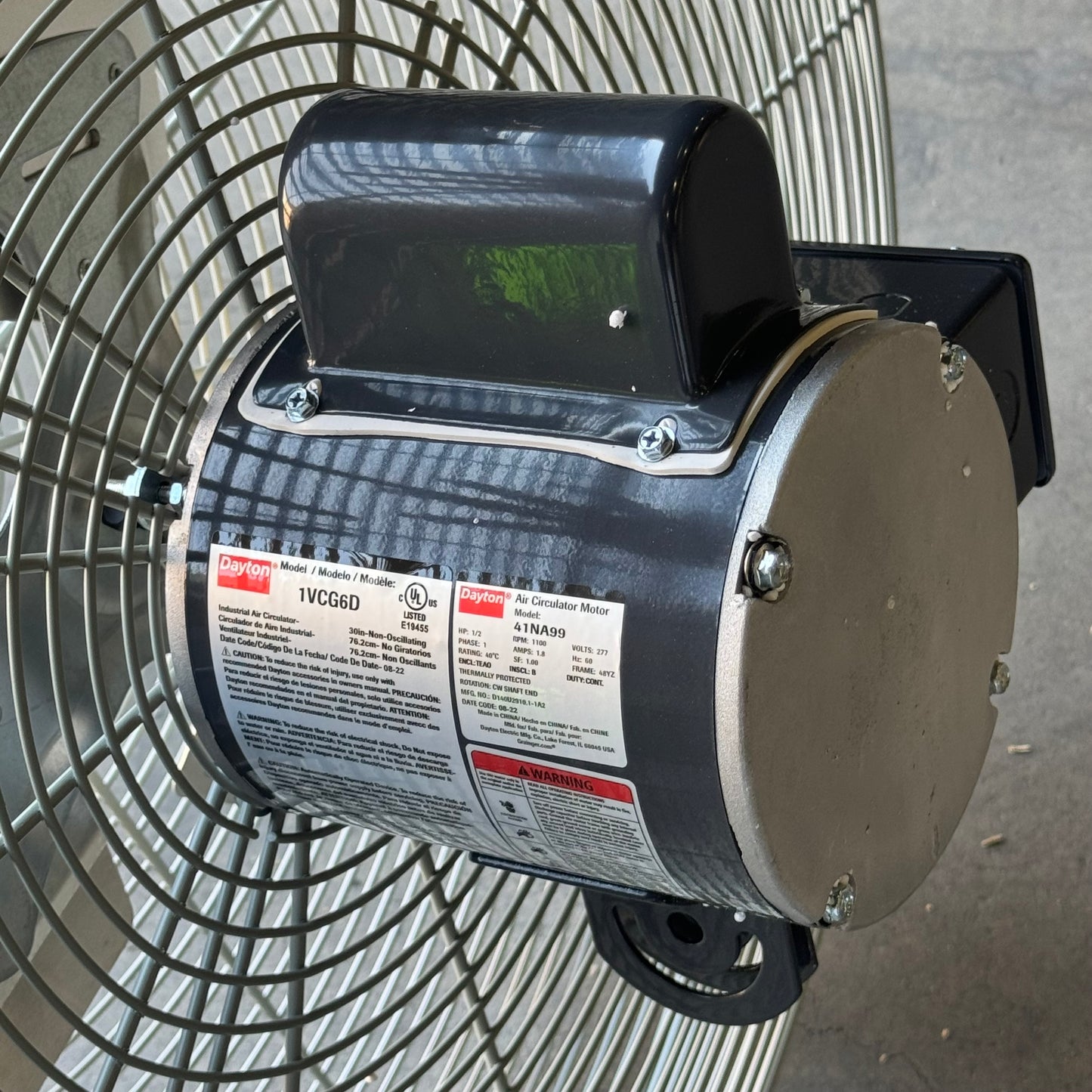 DAYTON Standard Duty Non-Oscillating Industrial Air Circulator 30" Dia 1VCG6D