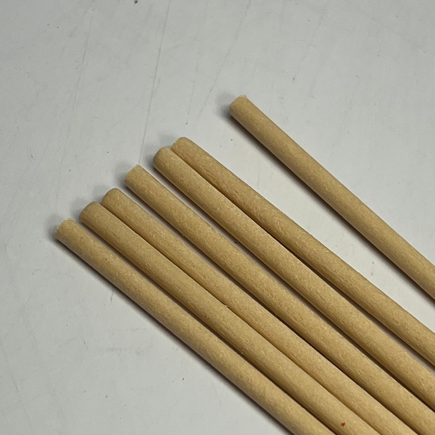 ANDALUCA Apple Cinnamon Reed Diffuser Botanical Fragrance 7.5 fl oz  Amber