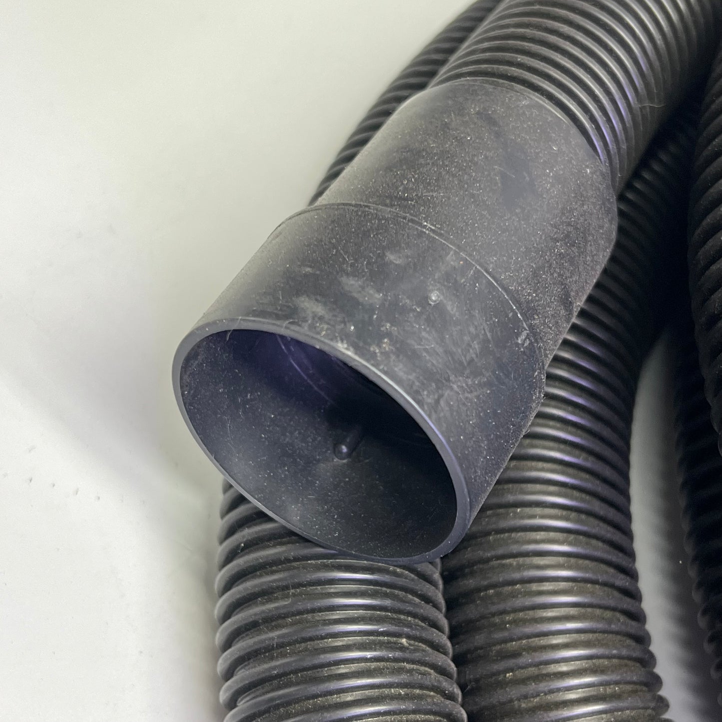 FLEXHAUST Uniloop Drain/Vacuum Hose Assembly 25ft 1.5ID Black 5971500109SB