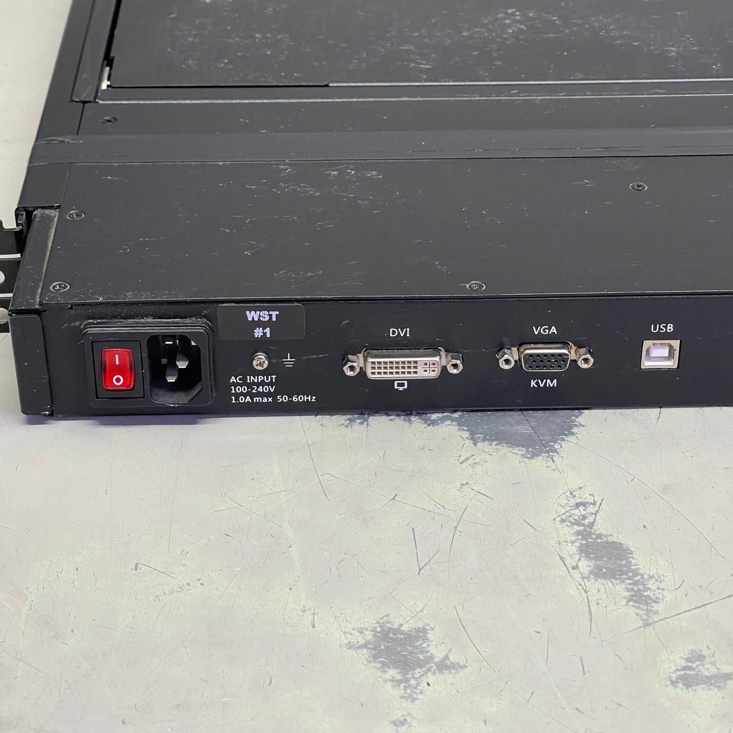 RARITAN Rackmount LCD KVM Console T1700-LED (Used)