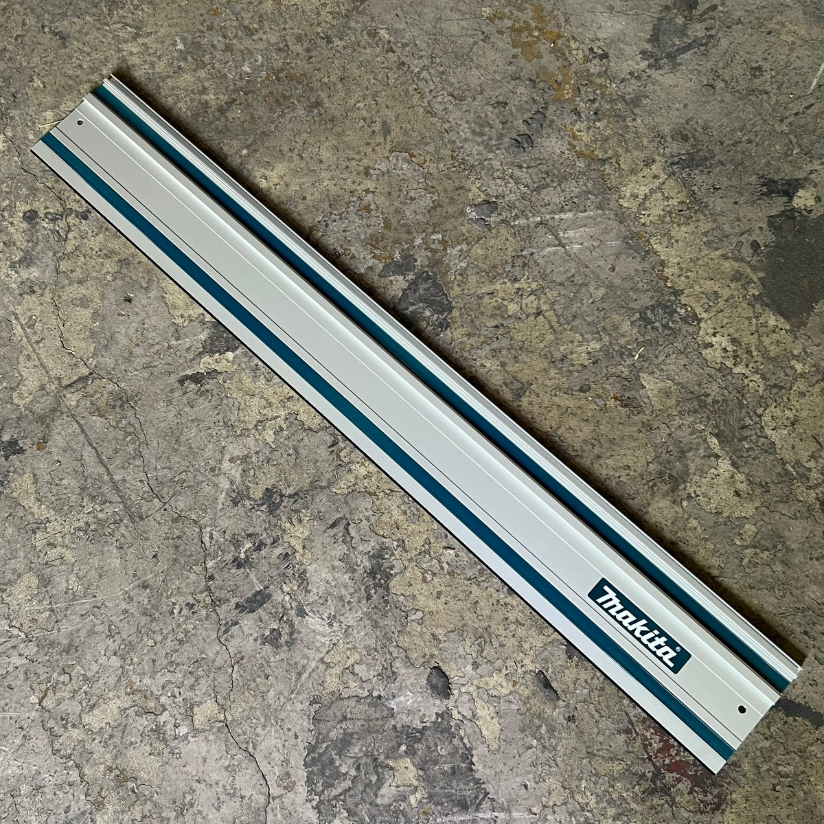 MAKITA 55" Plunge Saw Guide Rail 55" Grey 194368-5