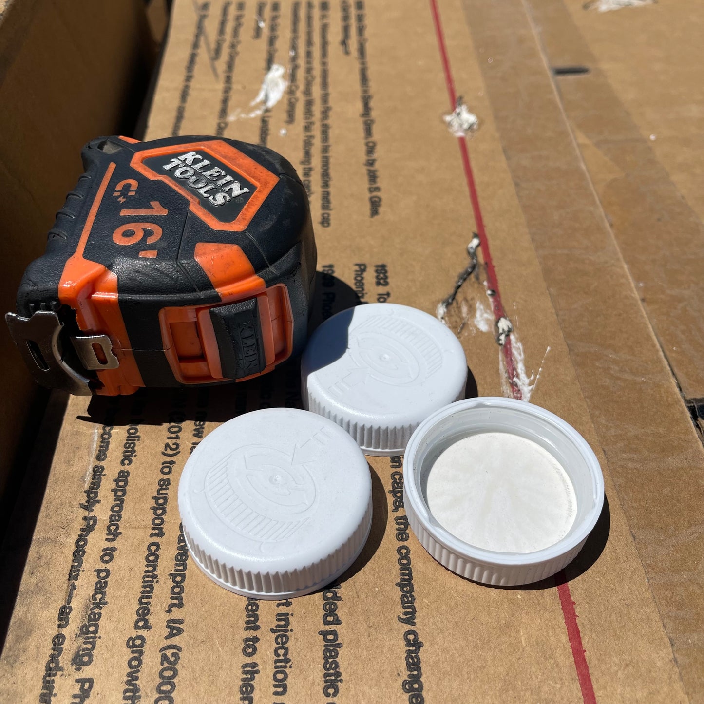 ZA@ Pallet of PHOENIX Safety Lids for Medicine Bottles White 045CRCSTPTA (New)(A)