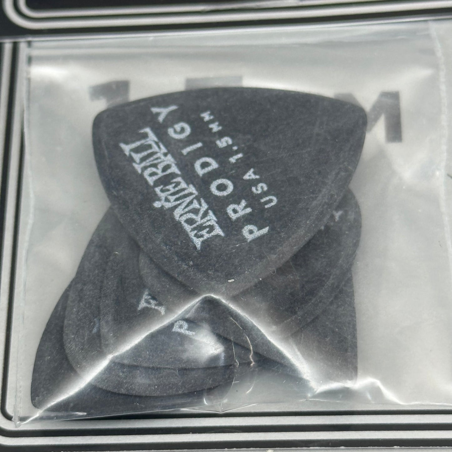 ERNIE BALL PRODIGY (10 Packs of 6) Delrin Black Guitar Picks 1.5 MM P09342