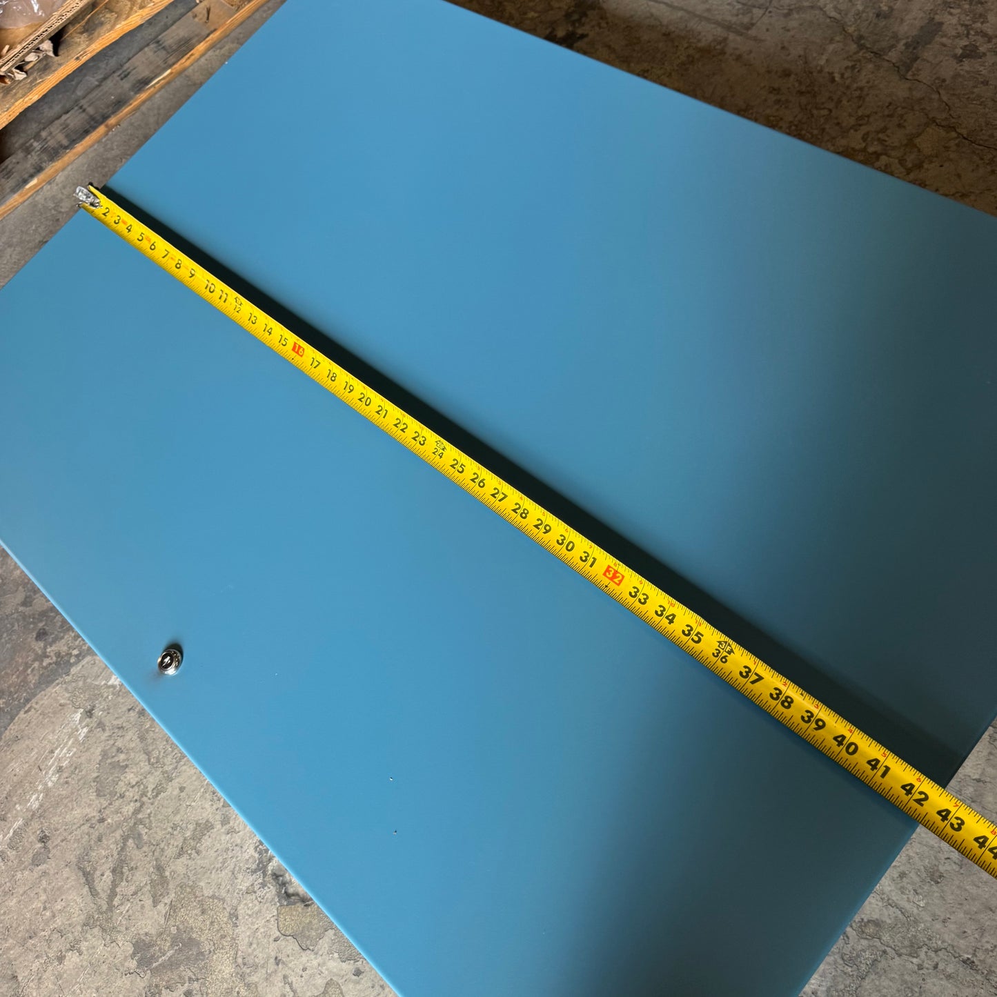 ALPSCONTROLS Powder Blue Nema 1 UL with Perf Panel Sz 42" x 30" x 7", Blue CM4230ULP-PB