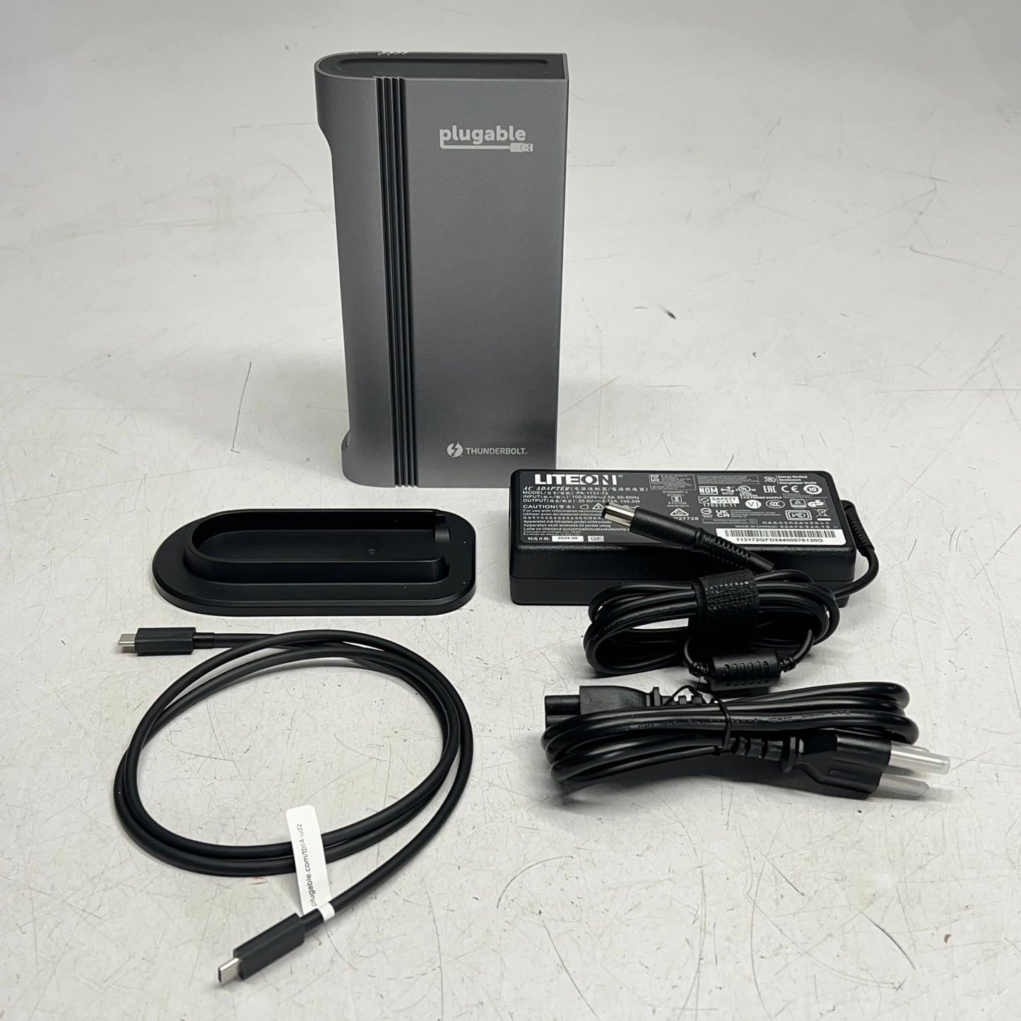 PLUGABLE Thunderbolt 4 16-in-1 Docking Station For Macbook Air/Pro TBT4-UDZ