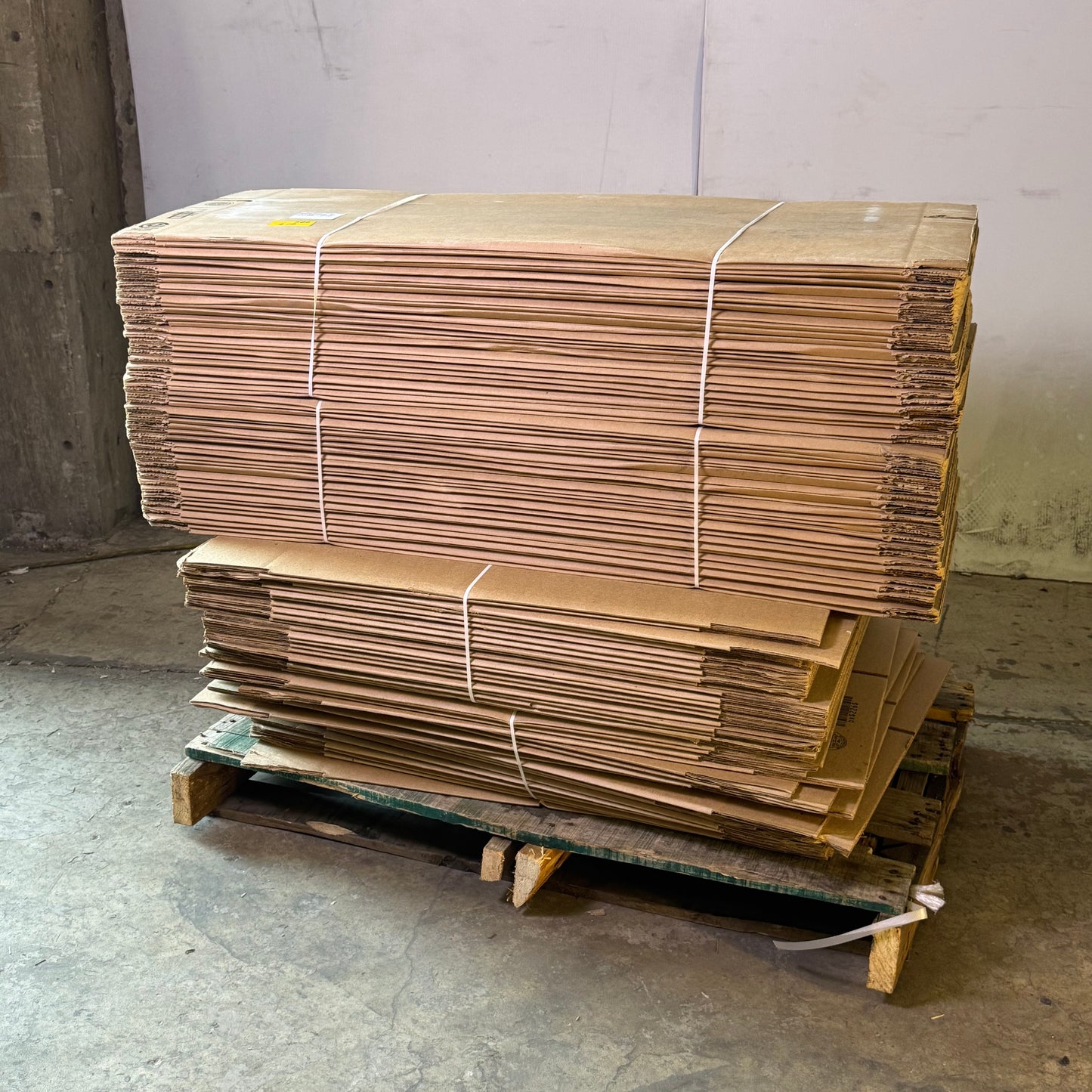 ZA@ Pallet of Flat Corrugated Cardboard Boxes Heavy Duty Shipping Packing