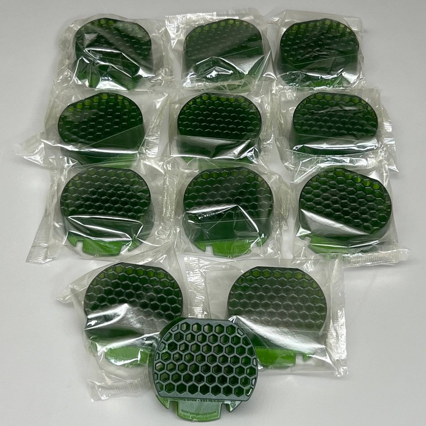 FRESH PRODUCTS (12 PACK) Refresh 2.0 Gel Room Air Fresheners Green Apple 2 oz