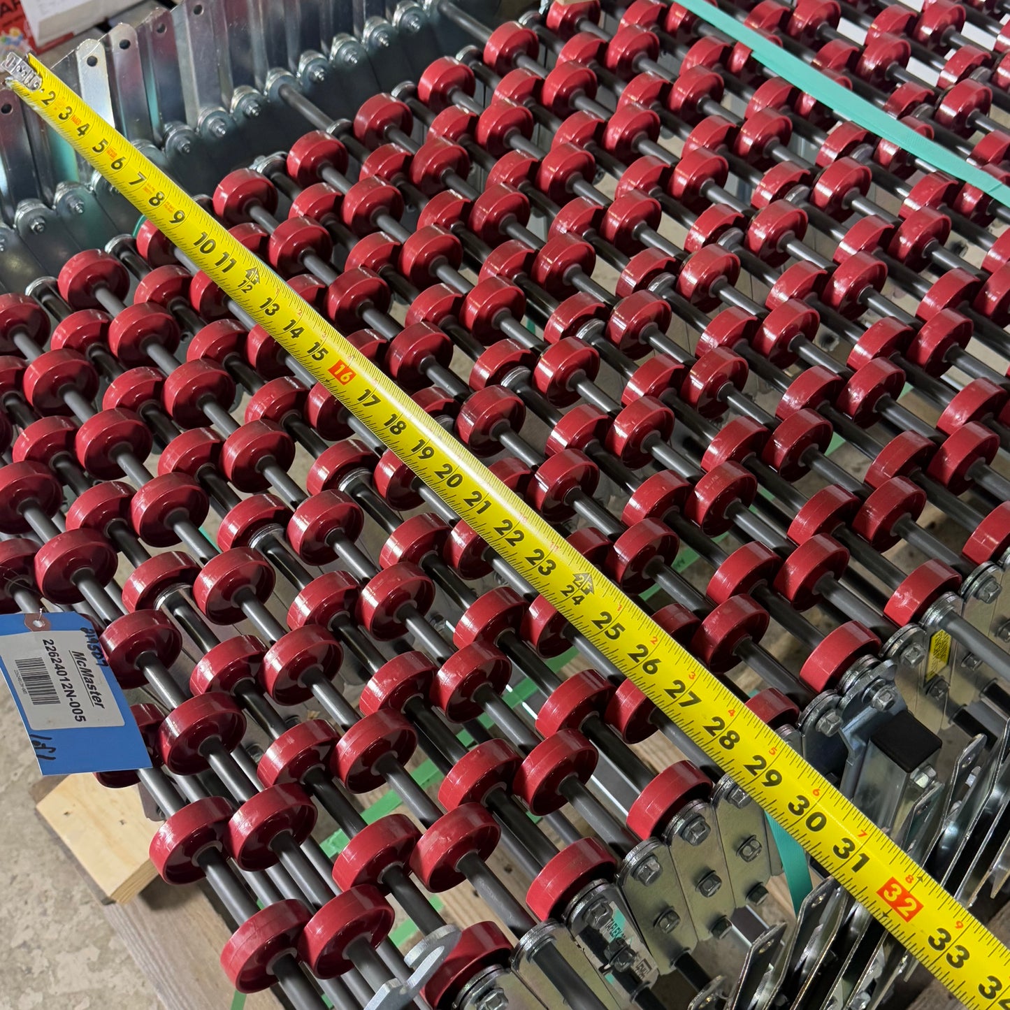 FMH CONVEYORS Flexible Gravity Skate Wheel Conveyor Sz 30” H 0333481