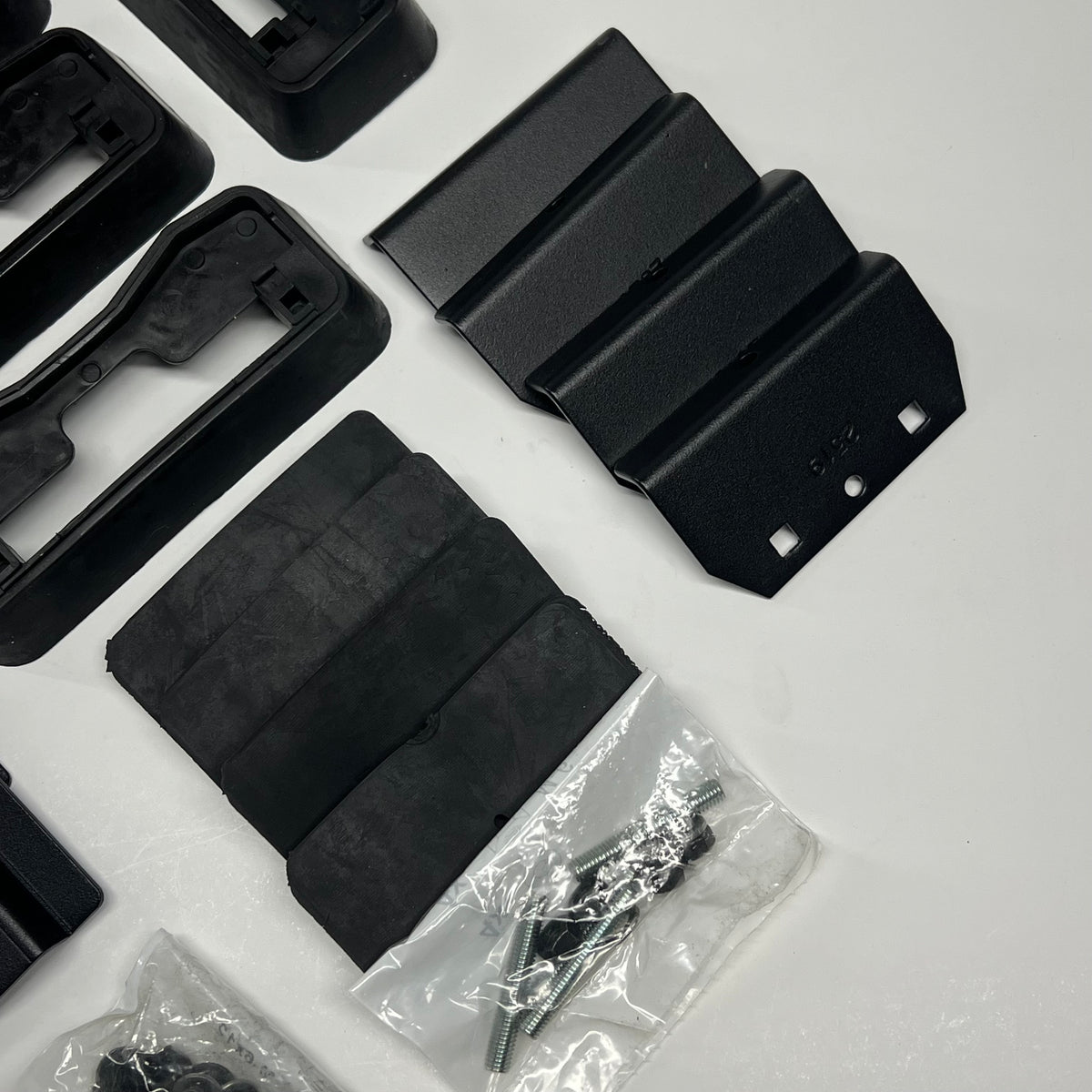 CRUZ Optiplus Fix 9 Roof Rack for Hyundai, Kia & Mazda Vehicles  936-011