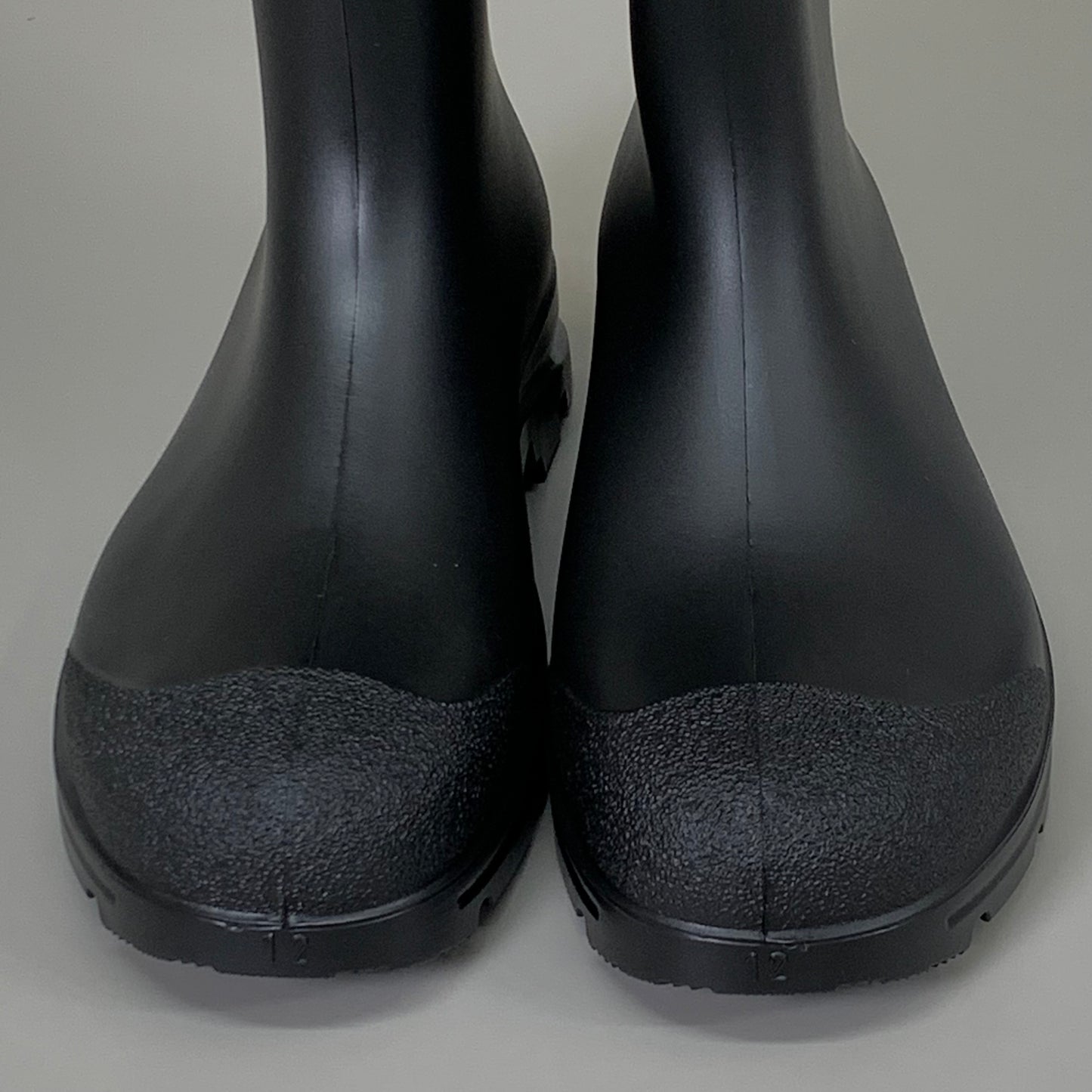 SERVUS Pull on Knee Shaft Plain Toe PVC Work Boots 16" Height Sz 12 Black 18822