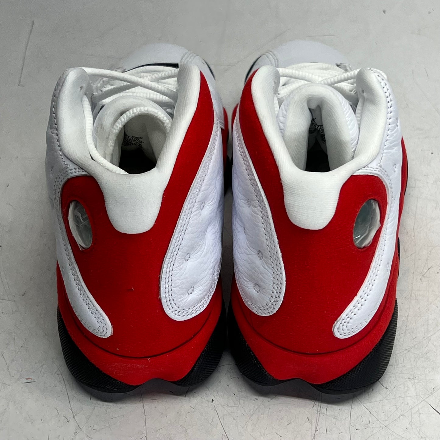AIR JORDAN 13 Retro Sneaker Men Sz 11.5 White Black True Red 414571-102 (As-Is)