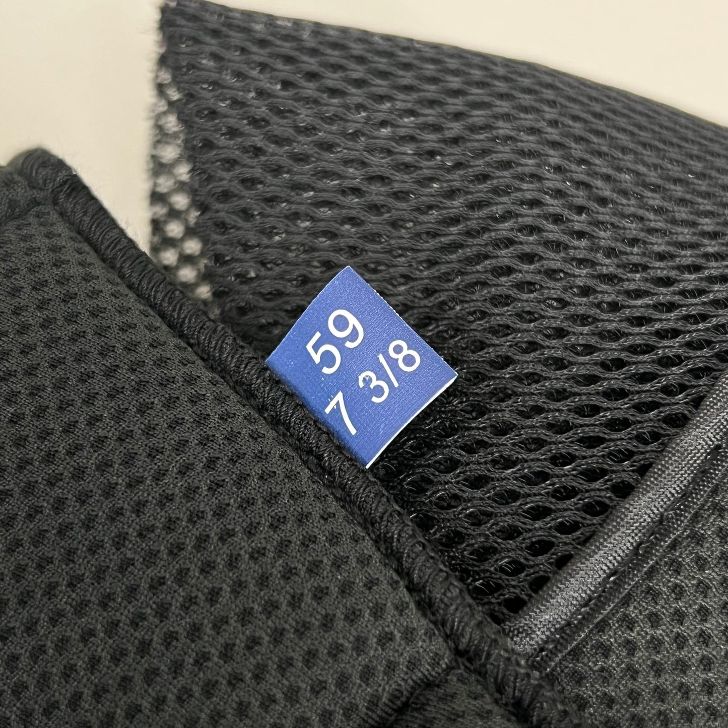 SAMSHIELD Winter Liner for Equestrian Helmets SZ 59L 7-3/8" Black