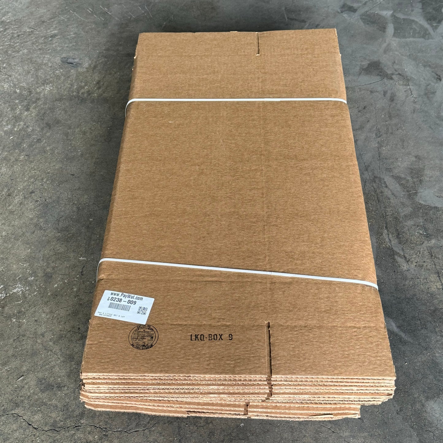 Single Wall Cardboard Boxes (4 Pack of 25 Boxes) Sz 32 1/2” L x 12 1/2” W x 8”T