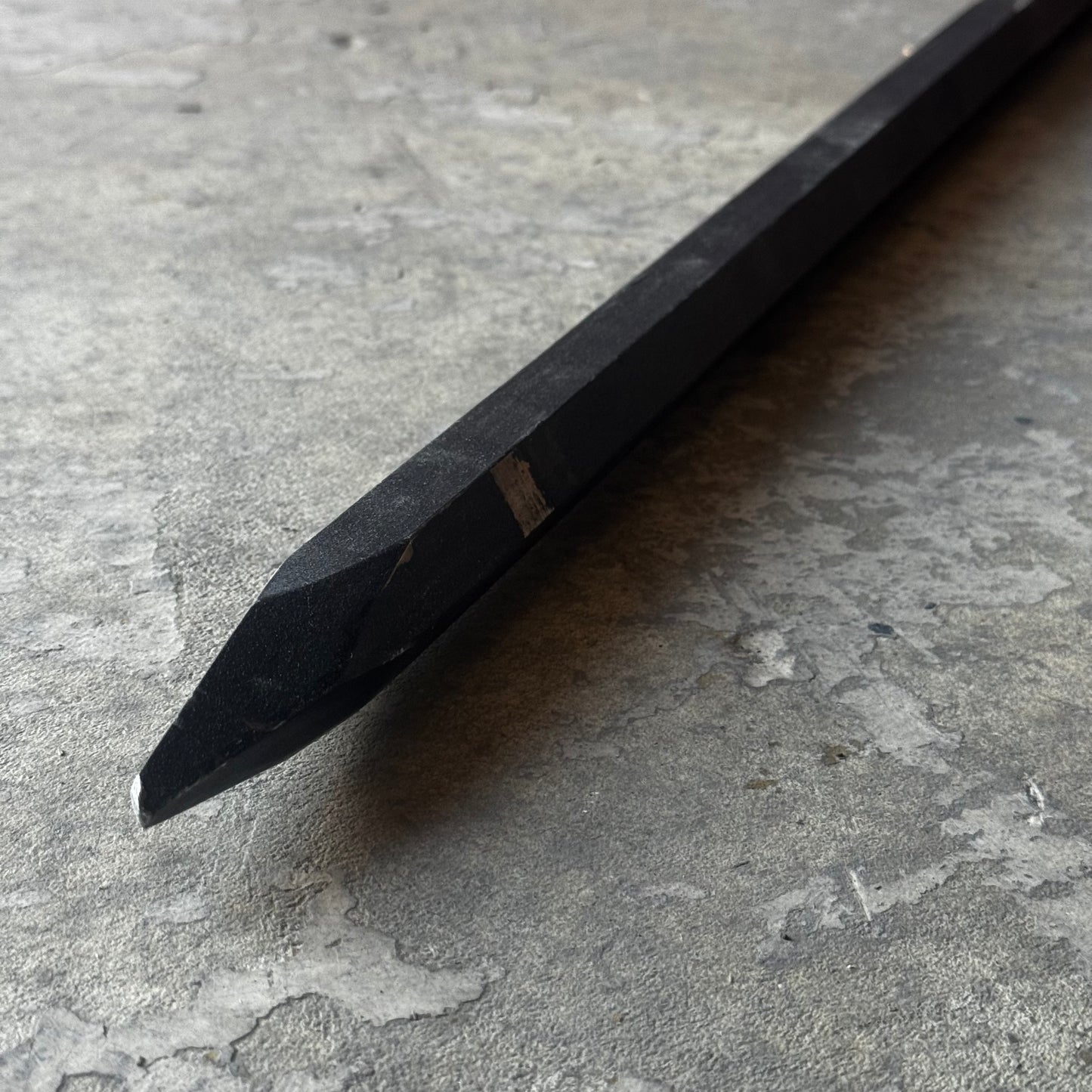 TRUETEMPER Diamond Point San Angelo Bar 1" Hex x 72" Black 1175200