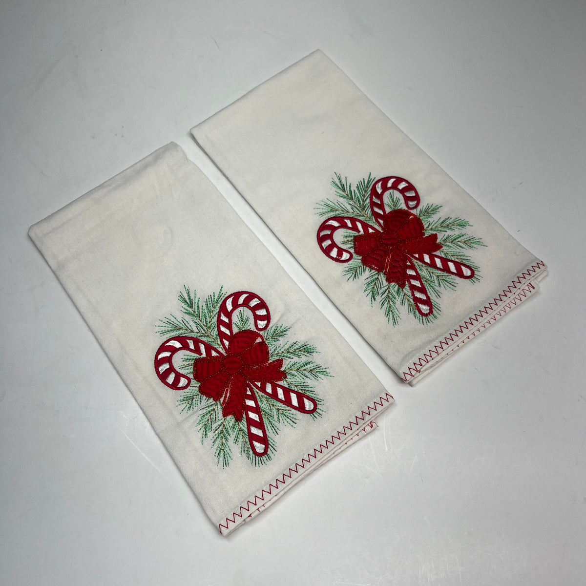 OAKSTREET (2 PACK) Holiday Candy Cane W/ Bow Dish Towel  25"x18" OSW268011