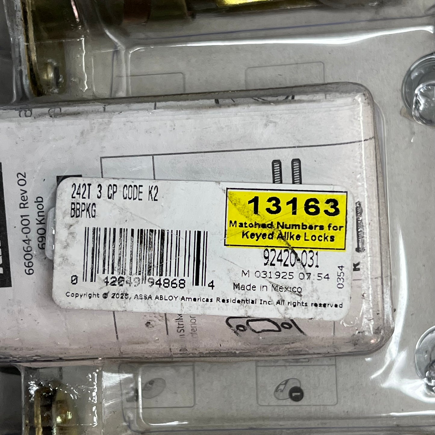 KWIKSET Exterior Entry Door Knob & Deadbolt Combo Pack Polished Brass 92420-031