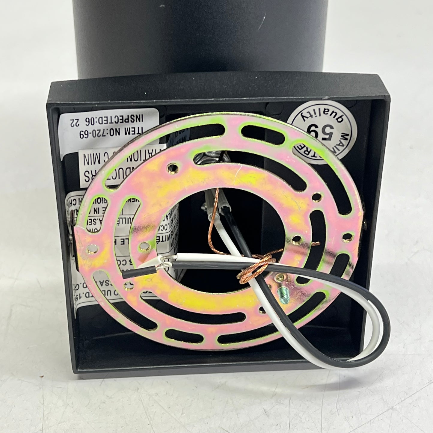 QUORUM  Main Street Cylinder 1 Light Outdoor Wall Lantern  7.75"  Black 720-69