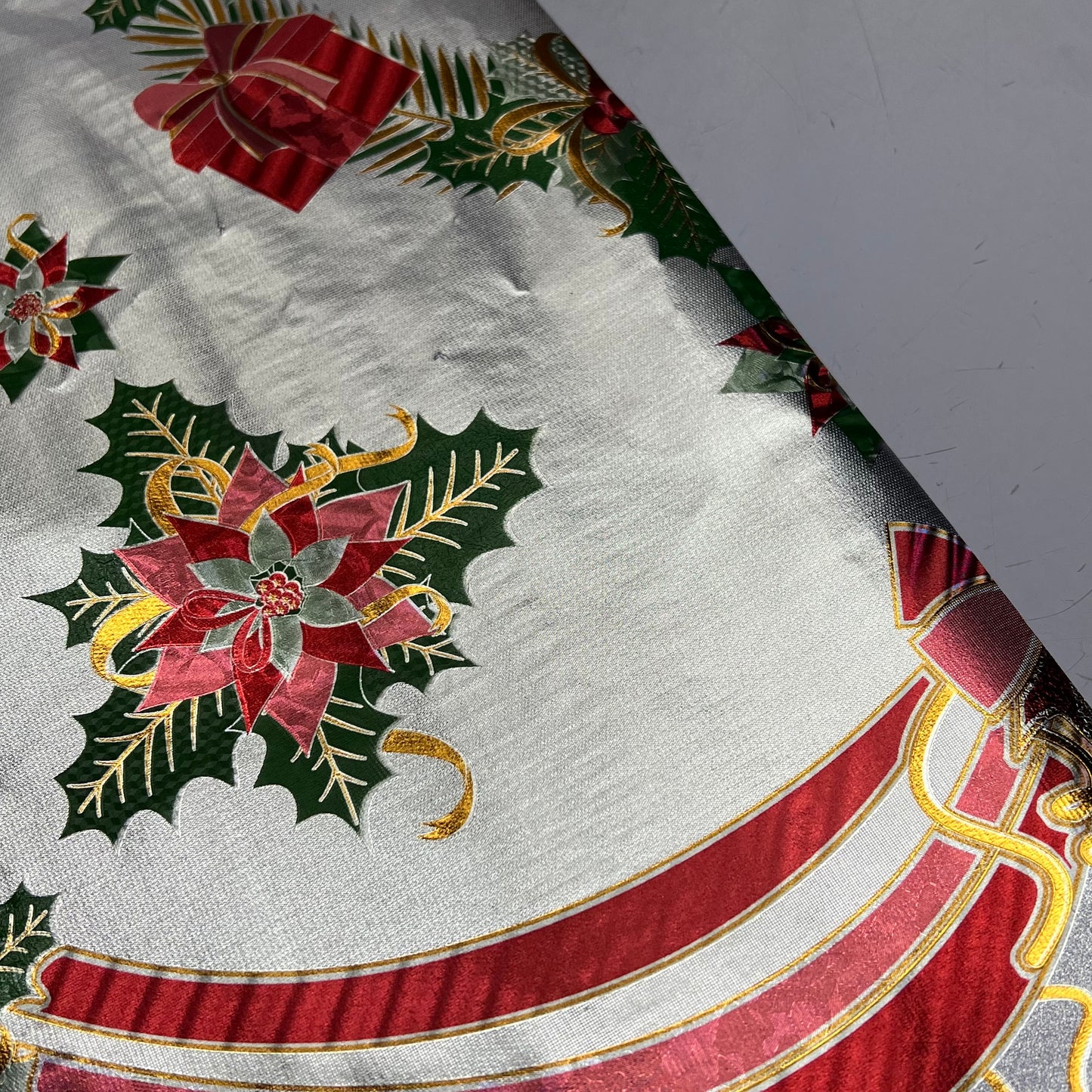Christmas Shimmery Poinsettia & Presents Table Cloth 54"x60' Silver/Red CC-8364