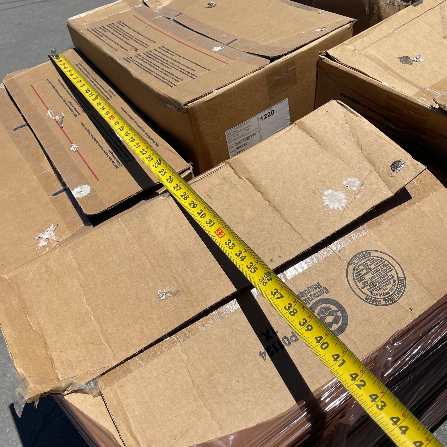ZA@ Pallet of PHOENIX Safety Lids for Medicine Bottles White 045CRCSTPTA (New)(A)