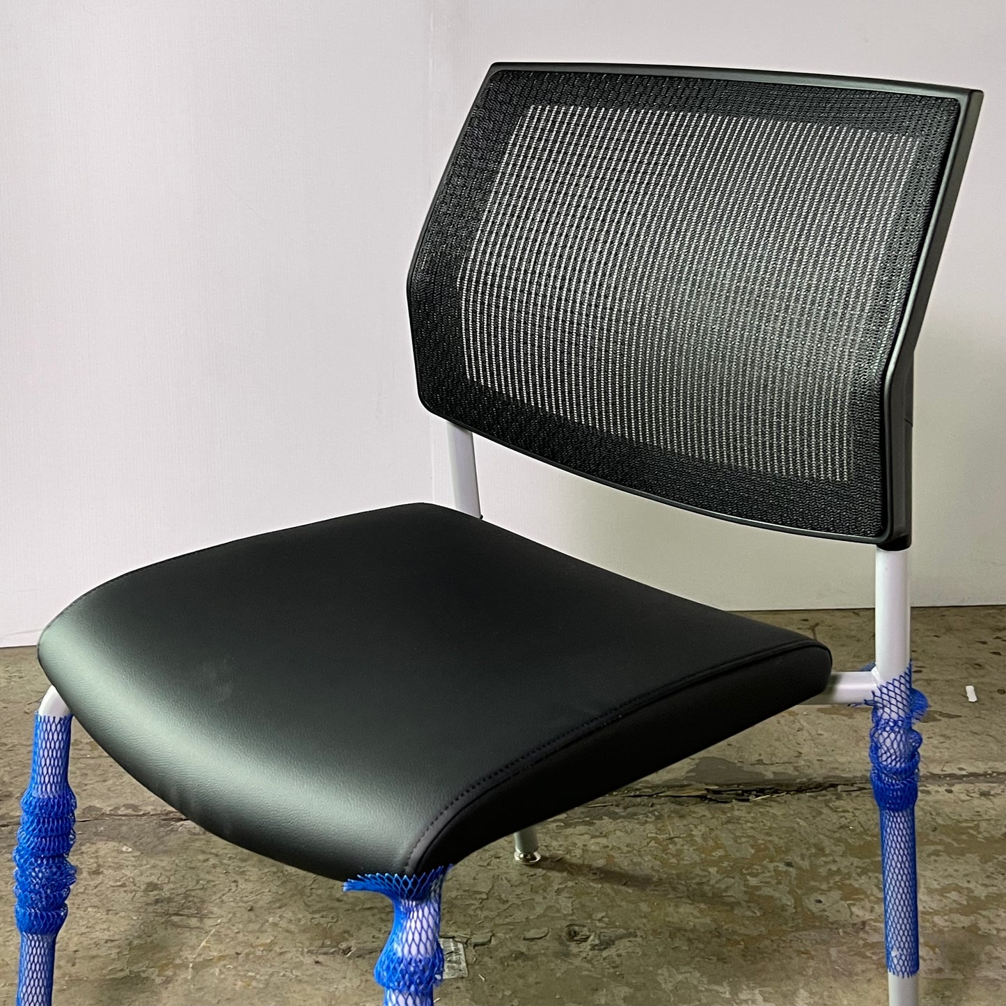 SITONIT SEATING Focus Side Chair Sz 19" L x 18" W x 35" H, Black 36-0129