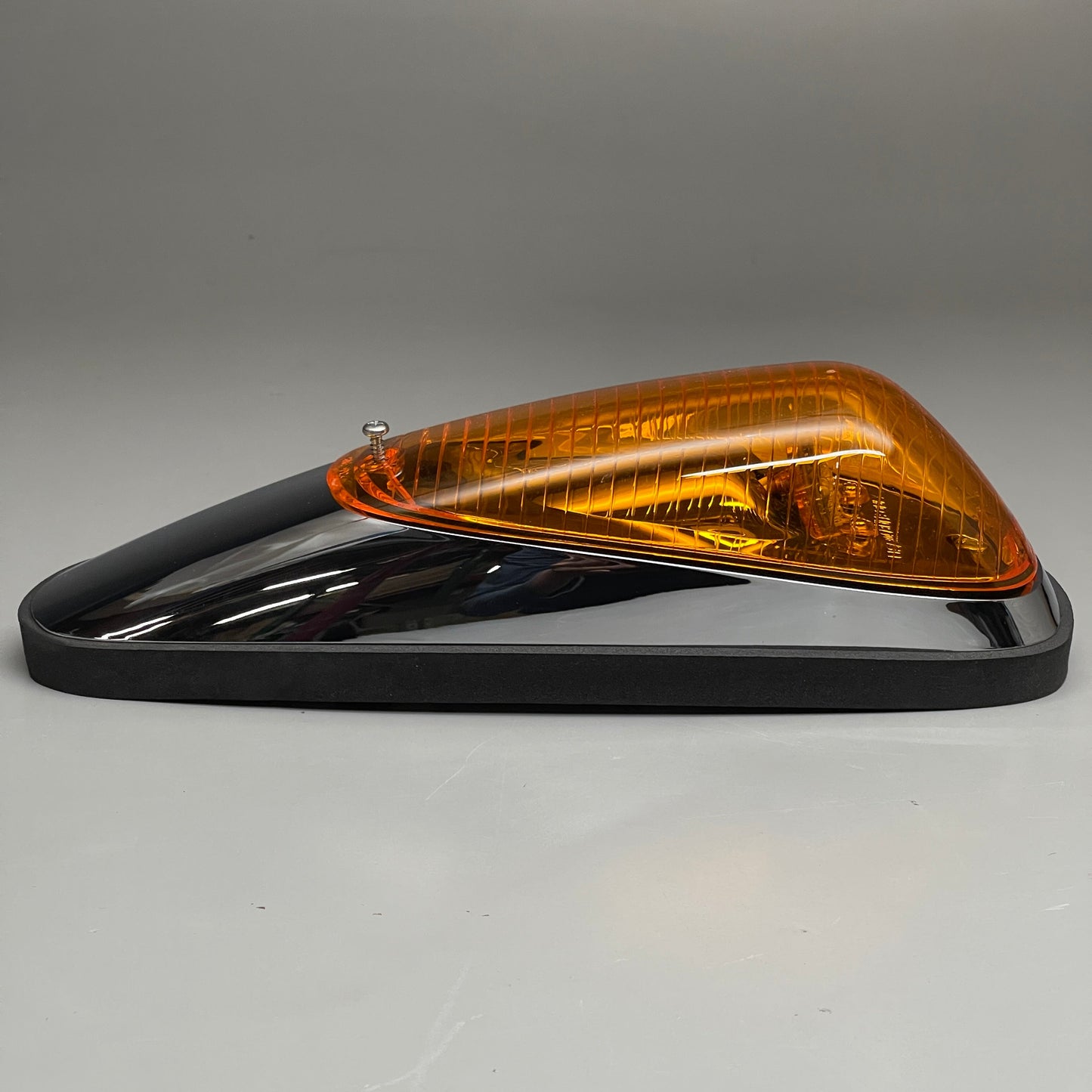 PACCAR Amber LED Clearance Marker Lamp - Replaces P54-6049-003 for Peterbilt