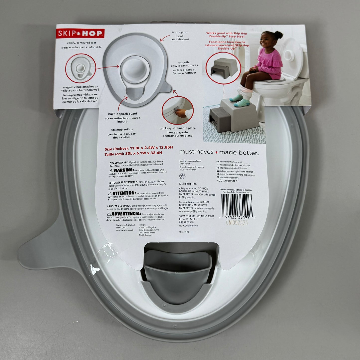 SKIPHOP Easy-Store Toilet Trainer Ages 18M+ Magnetic Hub Non-Slip Rim White Grey