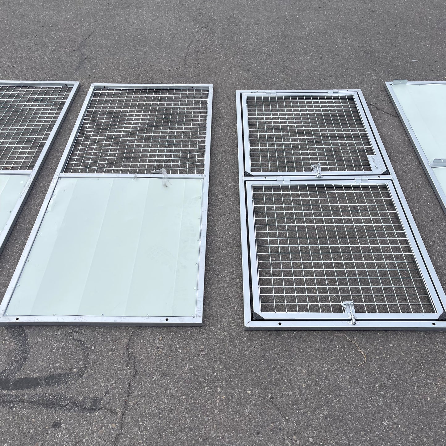 Z@ FARM & YARD 2 Bay Raised Safety Kennel