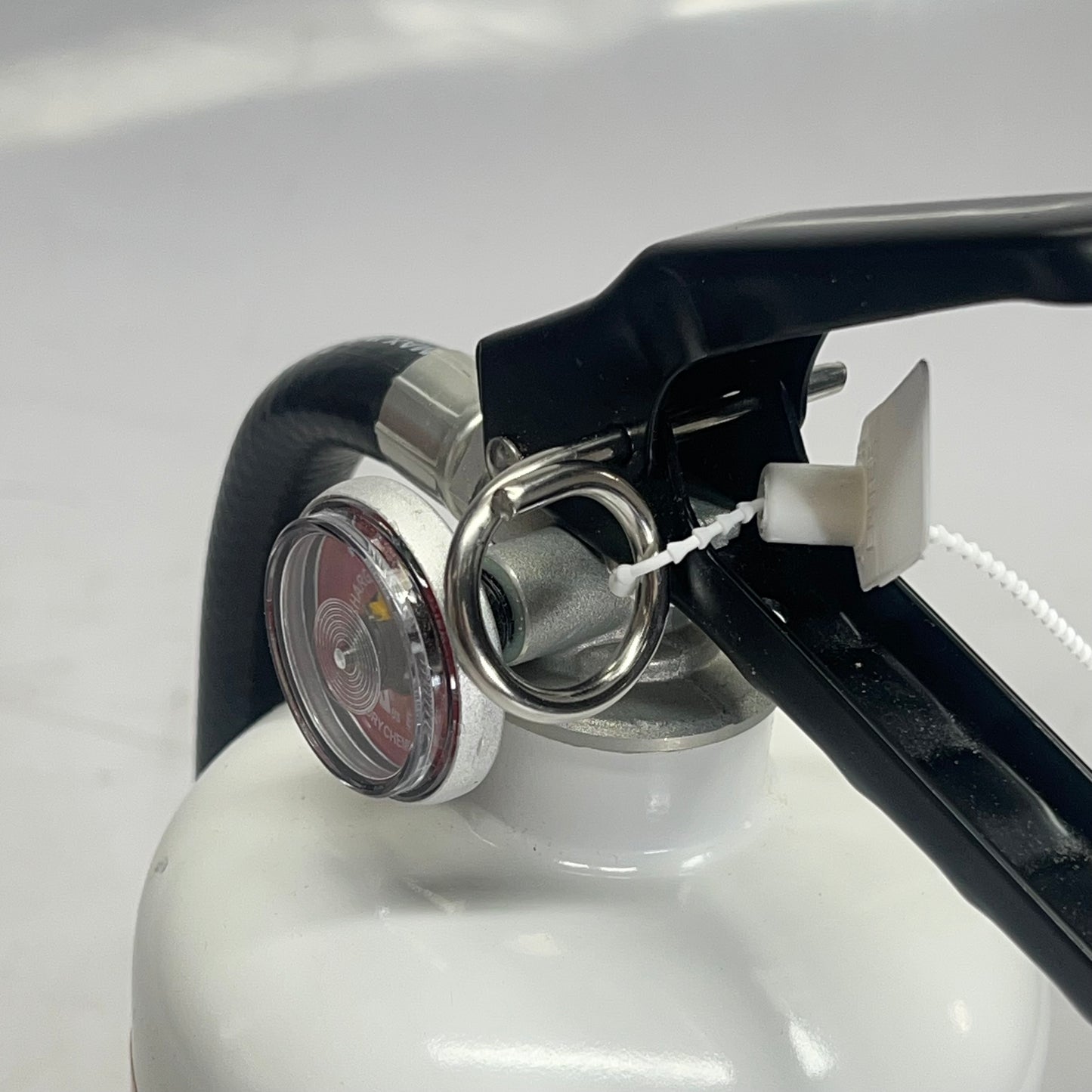 FIRST ALERT Rechargeable Compliance Fire Extinguisher Ul Rated S23-177963|-179291