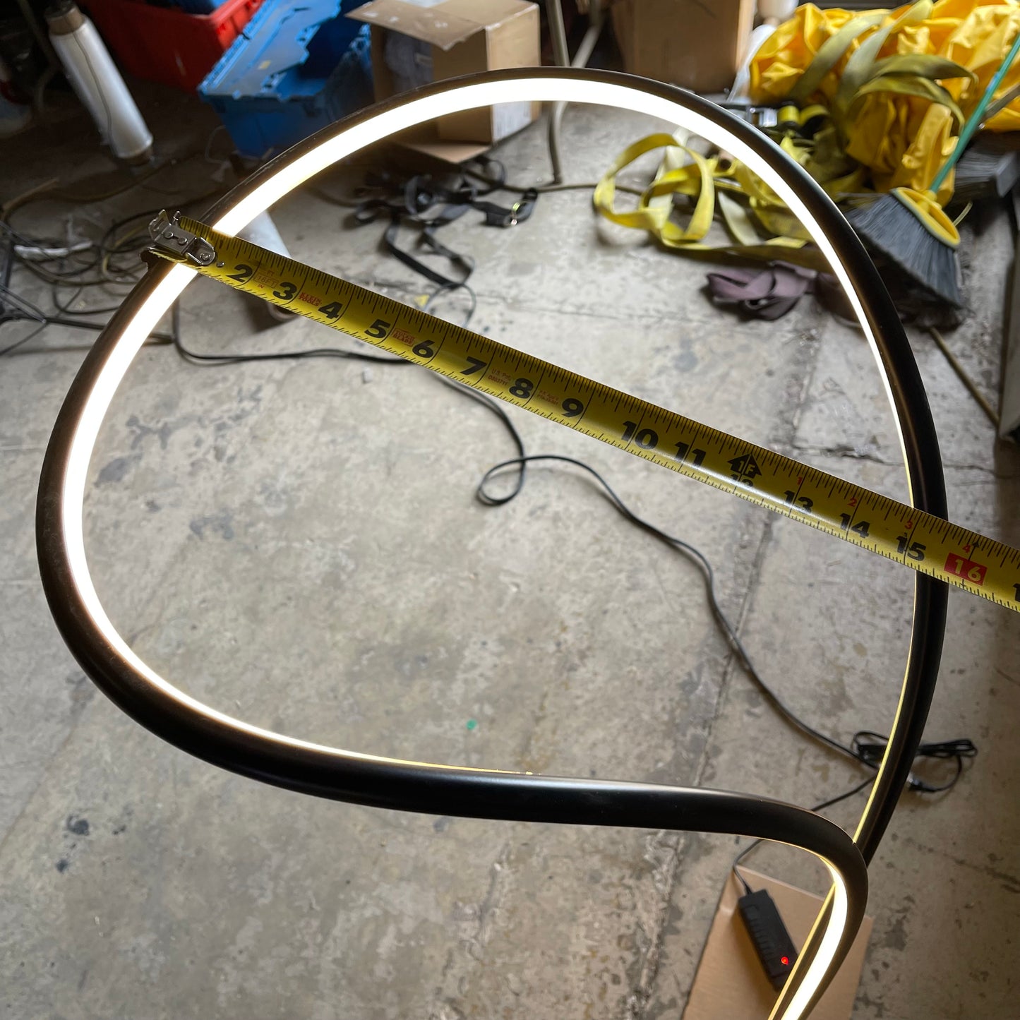 ARTCRAFT Cortina LED Floor Lamp Fixture 33W LED 3000K 120V AC7589BK