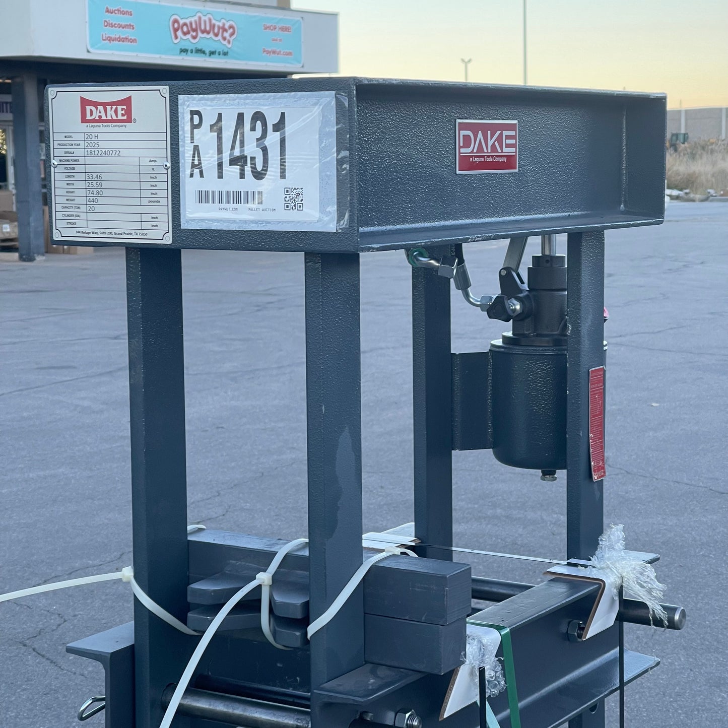 Z@ DAKE 20-Ton H-Frame Hydraulic Press 74.8”x33.5”x25.5” Grey 20 H (AS-IS)