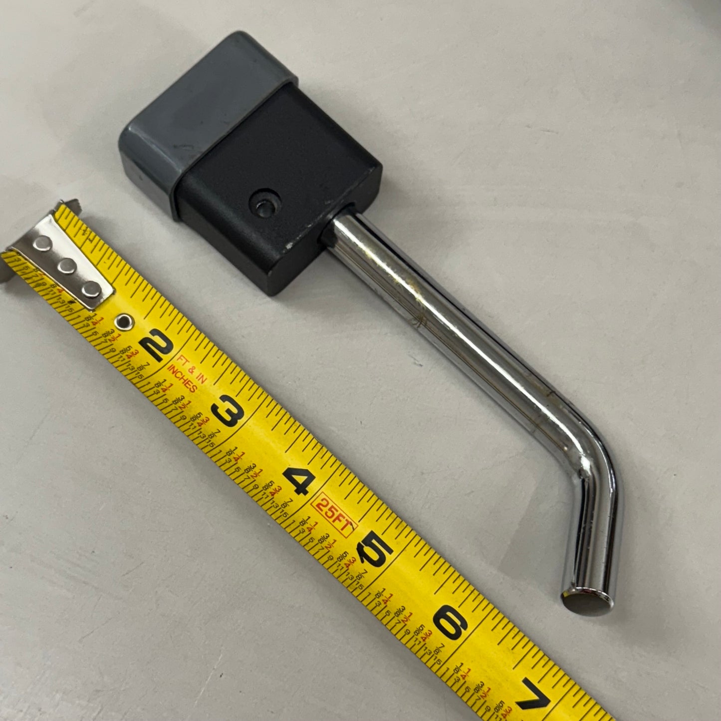 CURT Towing Starter Kit W/ Hitch Lock & Keys Included 45142 (As-Is )