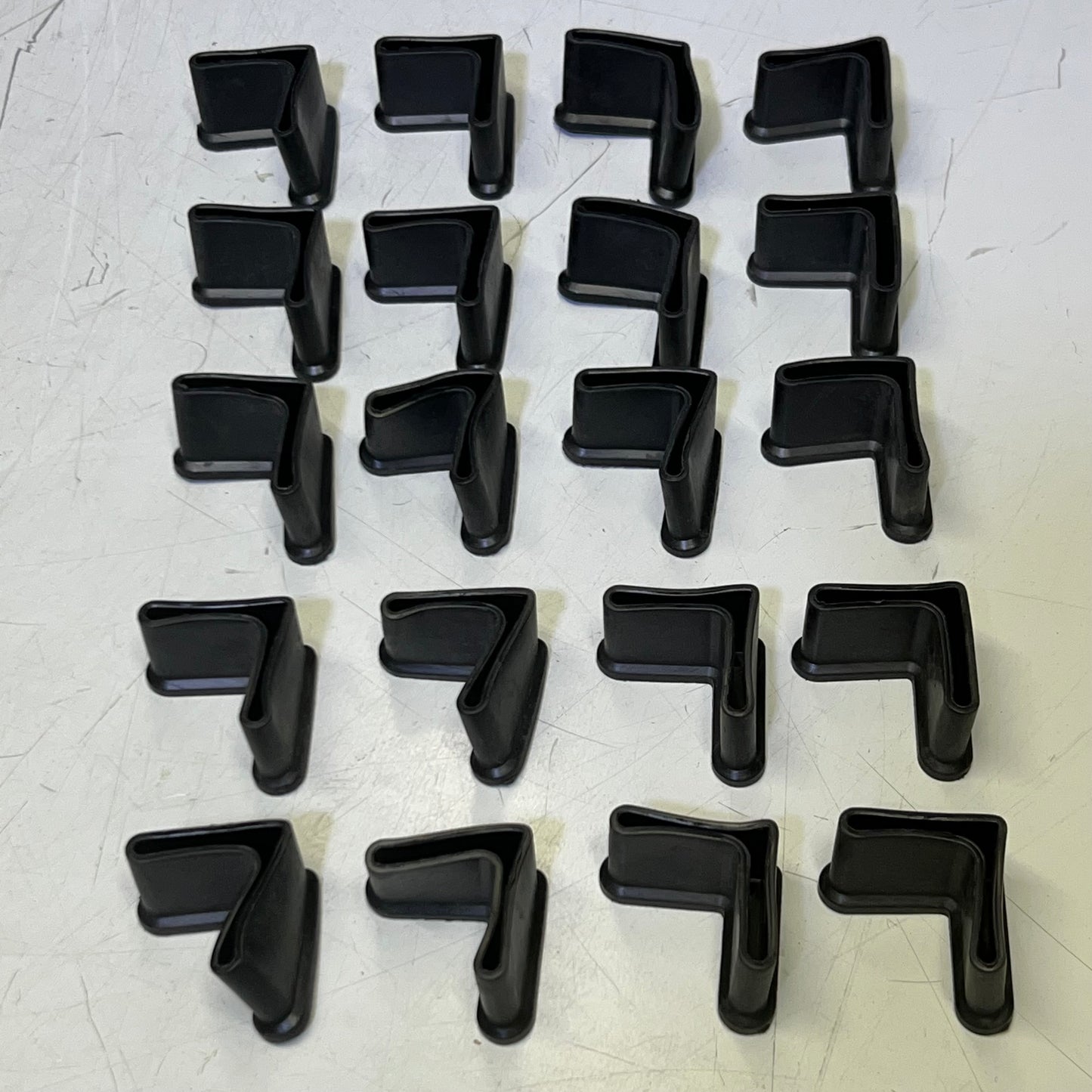 COSHAR (20 PACK) Rubber Triangle Iron Foot Cover, Black Sz 30 x 30mm X002PTYDJT
