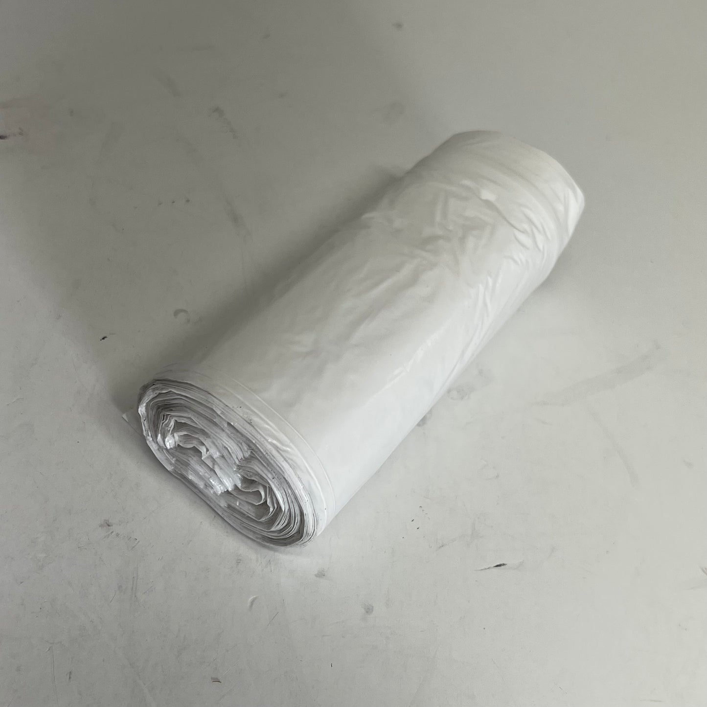 ZA@ EARTH SENSE  Commercial Recycled Can Liners  13 Gal 24" x 33" White RNW1K150V (As-is)