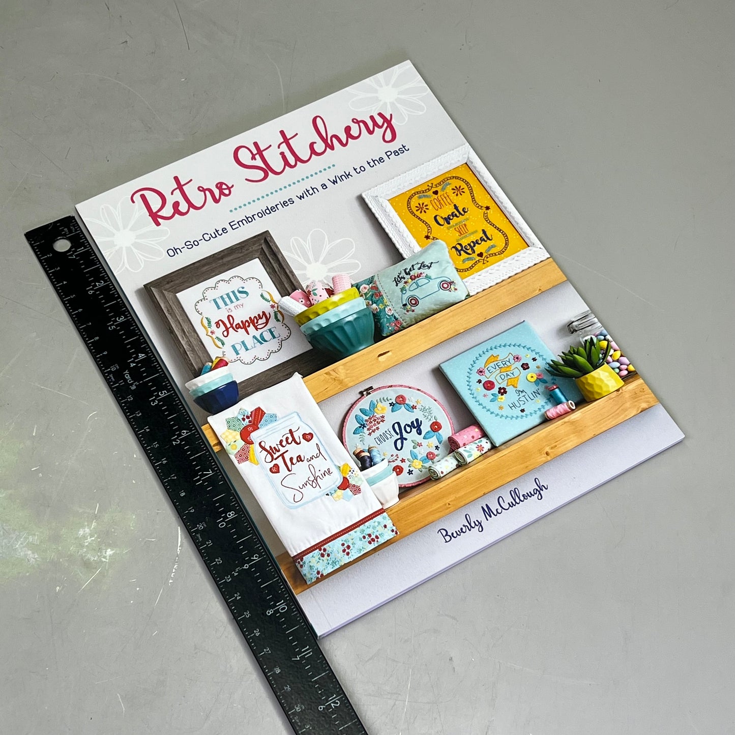 RETRO STITCHING Oh-So-Cute How To Embroideries By Beverly McCullogh Paperback