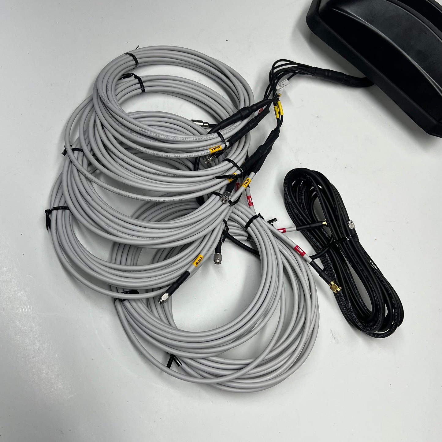 PANORAMA ANTENNAS Sharkfin Antenna Gps[x]d4/find4 Series GPS[X] D4[X]-6-60