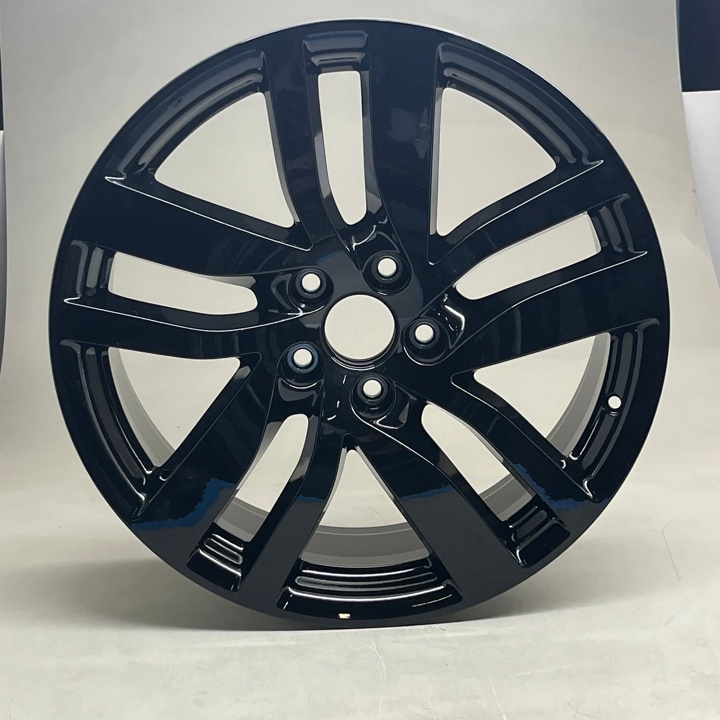 HONDA Honda 20-Inch Black Alloy Wheel for select pilots 17-19 08W20-TG7-103
