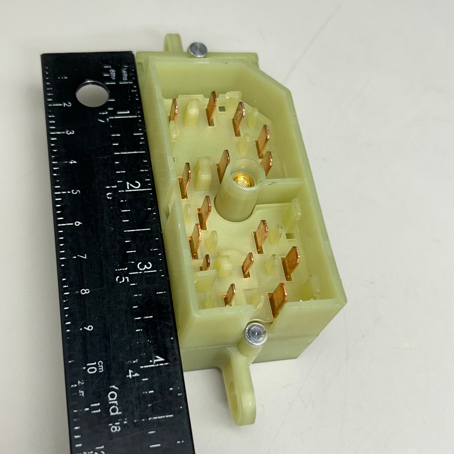 CARQUEST Ignition Switch Interruptor Replacement Part CSA1045