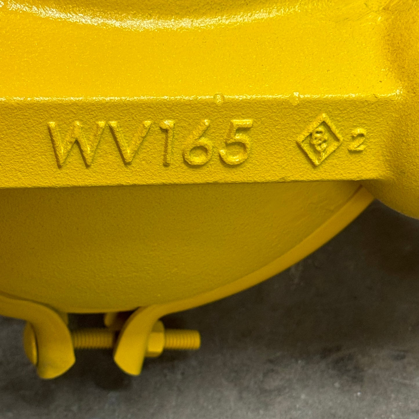 VERSAMATIC AODD Pump E4CA1R110-ATEX 7"x14"x11" Yellow