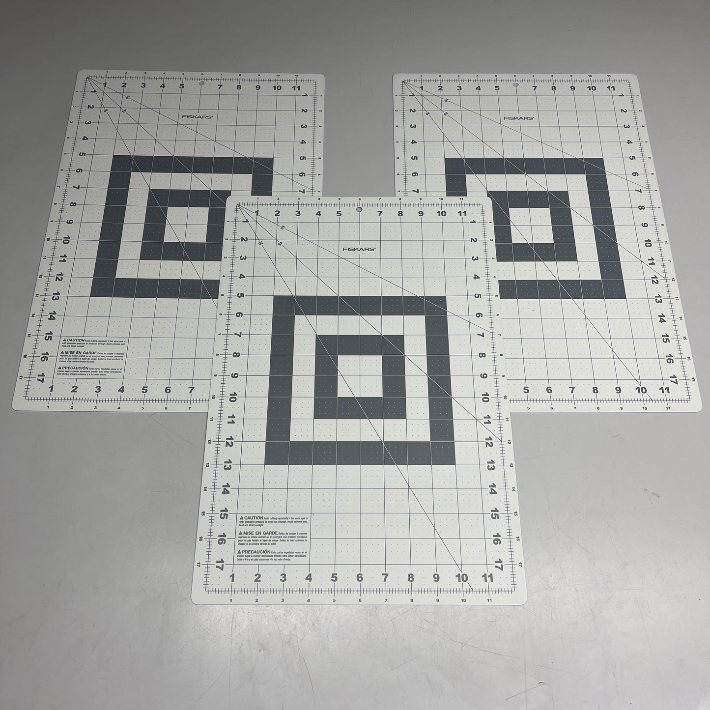 FISKARS (3 PACK) 12 x 18in Double Sided Cutting Mat